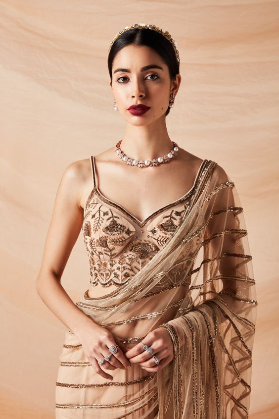 Online Stitching for Women