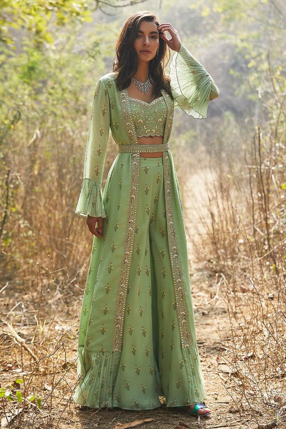 Best wedding Reception gown for Modern bride