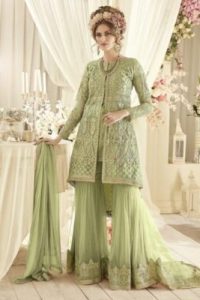 mehndi outfits for bride