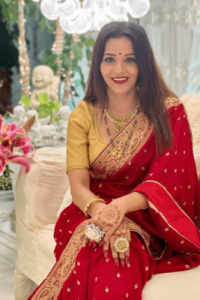 golden blouse for red saree